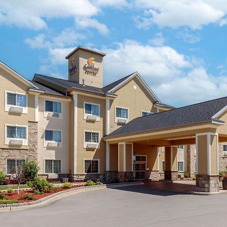 Comfort Suites Johnson Creek Conference Center Exterior foto